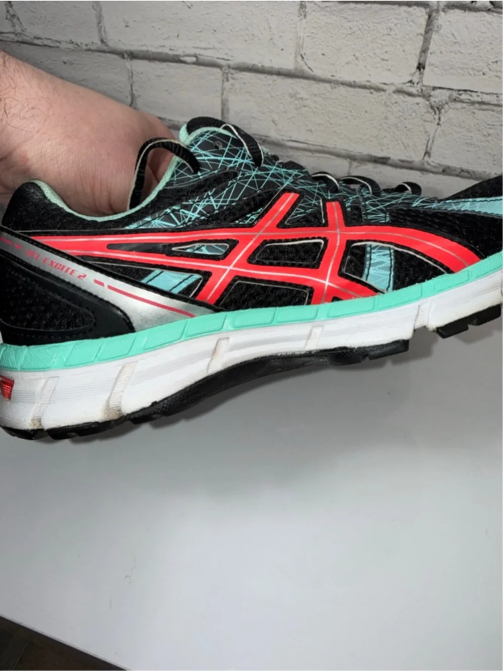 Women's ASICS GEL-EXCITE 2 Athletic Running Shoes Size 9 Black Teal Gym Shoes
